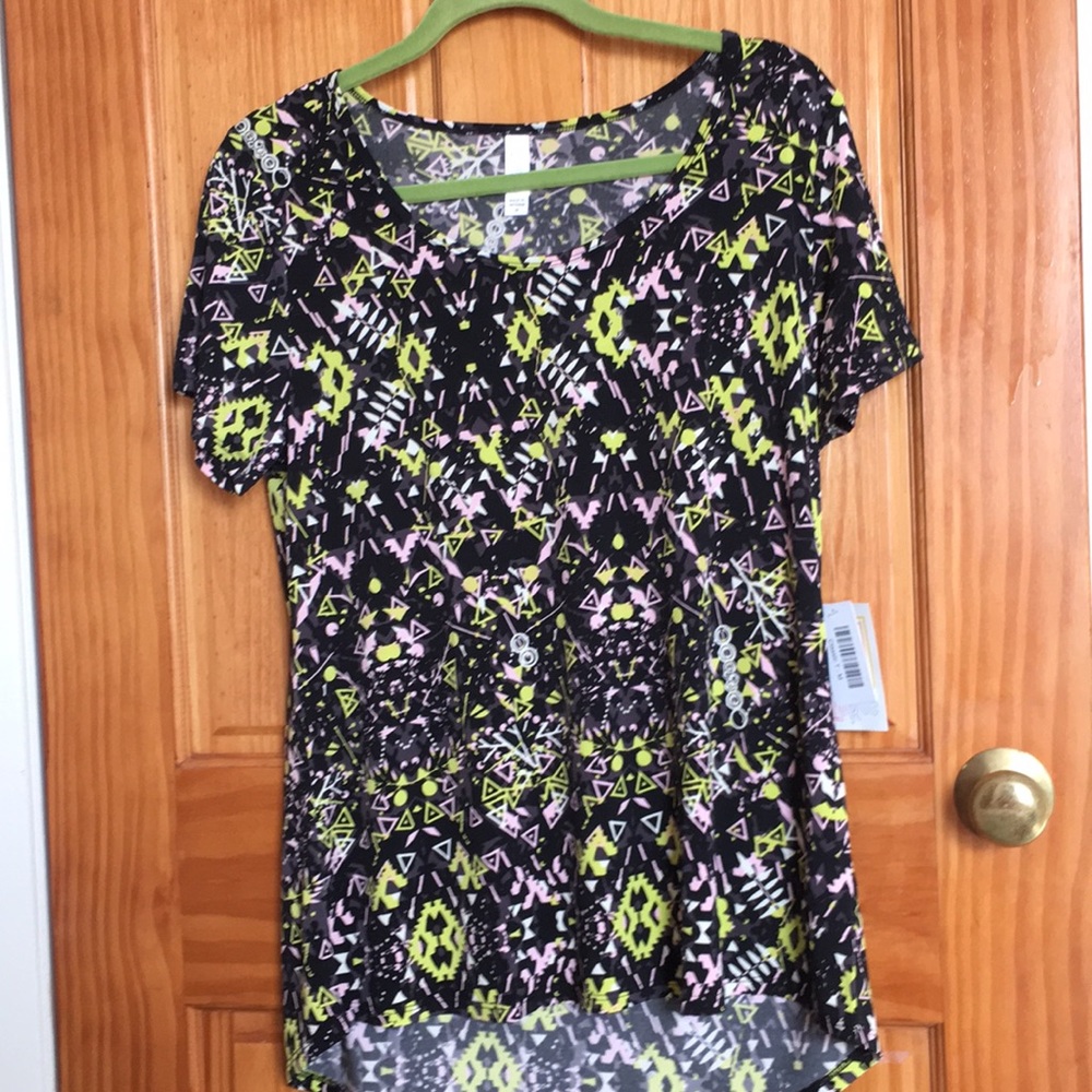 Black LULAROE classic t